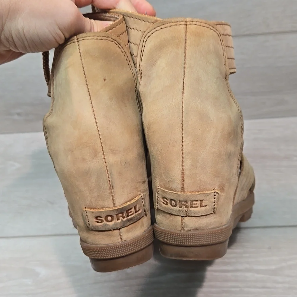 Sorel Women Joanie Ankle Lace Up Tractor Wedge Platform Sandals Boots Shoes Sz 9
